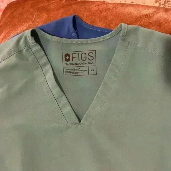 Figs scrub top - XS - Picture 2 of 3